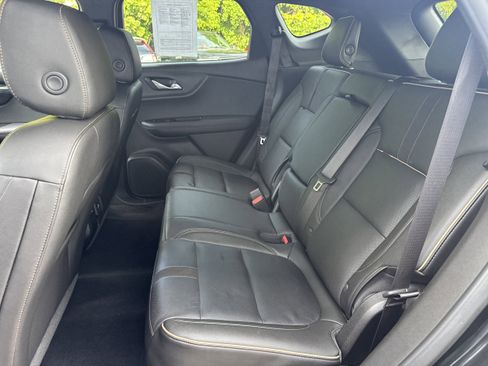 Used 2019 Chevrolet Blazer Premier w/ Sun and Wheels Package AWD/4WD image 13