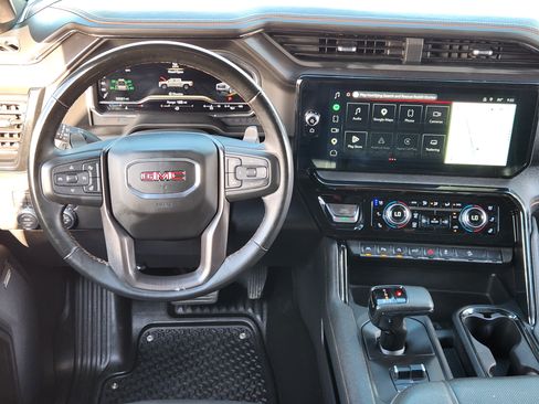Used 2025 GMC Sierra 1500 AT4 w/ AT4 Premium Package AWD/4WD image 29