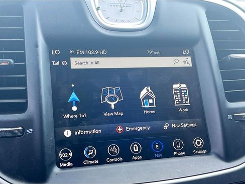 Used 2023 Chrysler 300 Touring L w/ Popular Equipment Group image 13