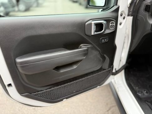 Used 2022 Jeep Wrangler Unlimited Sport AWD/4WD image 20