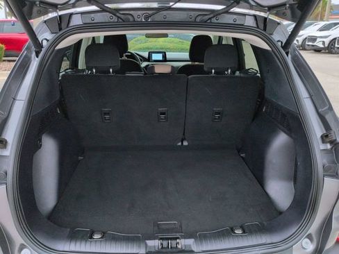 Used 2022 Ford Escape SE w/ Convenience Package FWD image 7