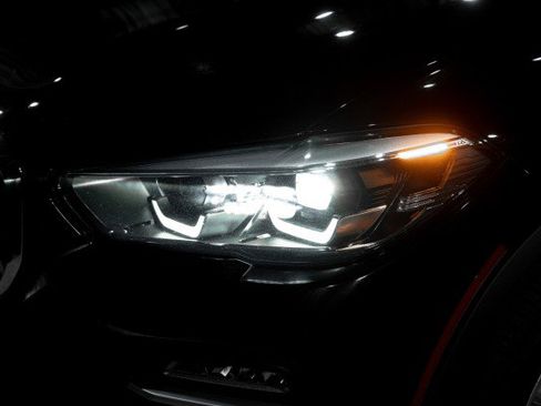 Used 2021 BMW X5 sDrive40i image 8