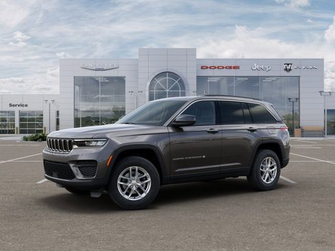 New 2025 Jeep Grand Cherokee Laredo X w/ Luxury Tech Group I image 22