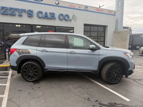 Used 2023 Honda Passport EX-L image 2