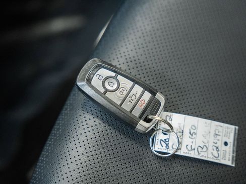 Certified 2022 Ford F150 Lariat w/ Equipment Group 502A High image 56