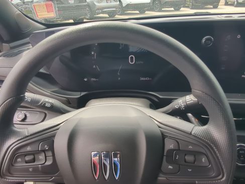 Used 2024 Buick Envista Preferred FWD image 13