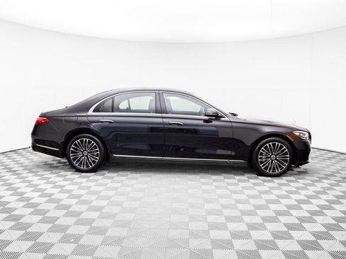 Certified 2025 Mercedes-Benz S 500 4MATIC image 7