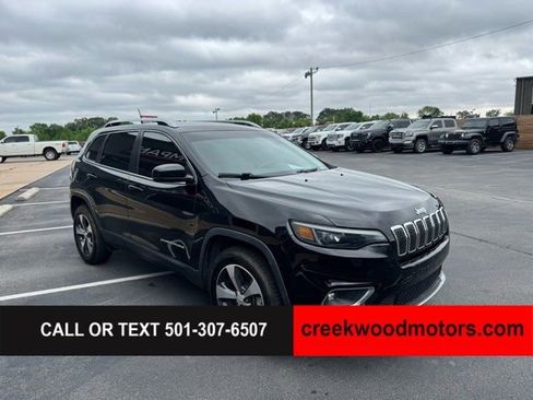 Used 2019 Jeep Cherokee Limited AWD/4WD image 2