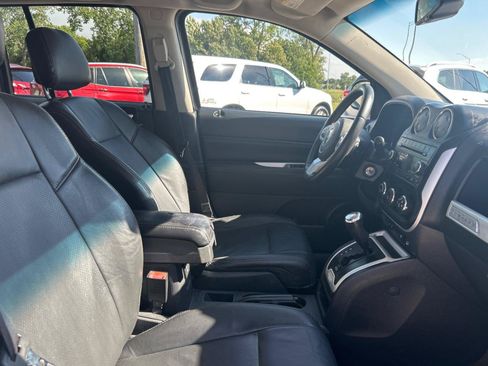 Used 2017 Jeep Compass High Altitude FWD image 22
