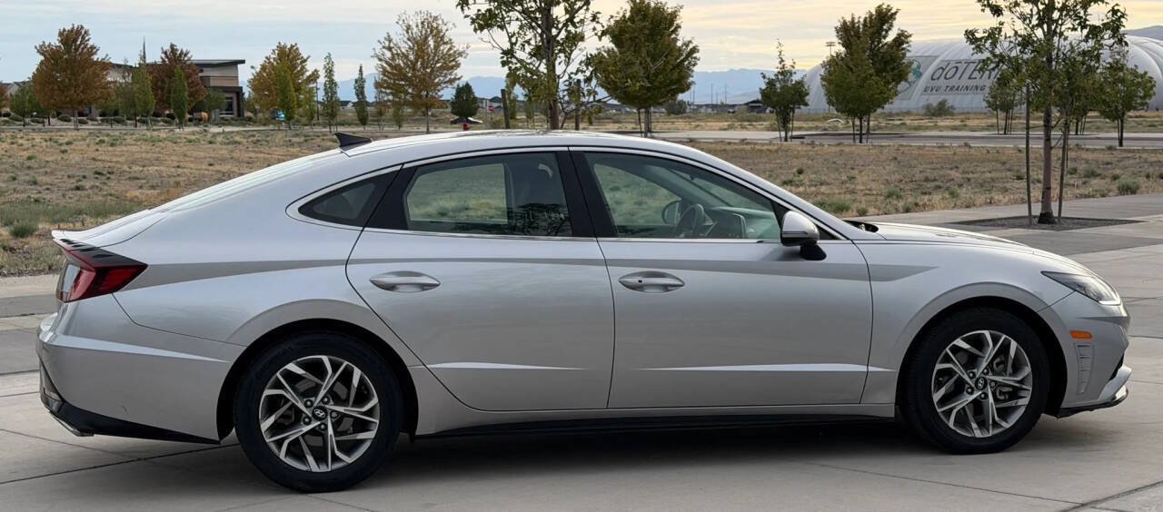 Used 2021 Hyundai Sonata SEL w/ Preferred Accessory Package FWD image 5