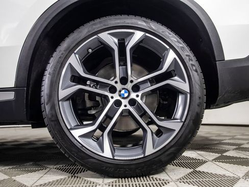 Used 2026 BMW X5 sDrive40i w/ Premium Package RWD image 39