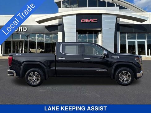 Used 2025 GMC Sierra 1500 SLT image 3