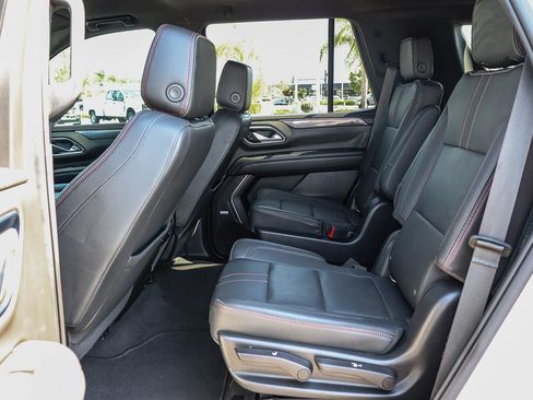 Used 2022 Chevrolet Tahoe RST w/ Luxury Package RWD image 17