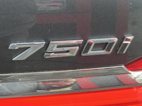 Used 2016 BMW 750i xDrive image 9