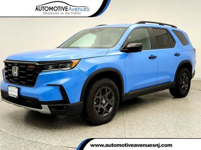 Used 2025 Honda Pilot TrailSport