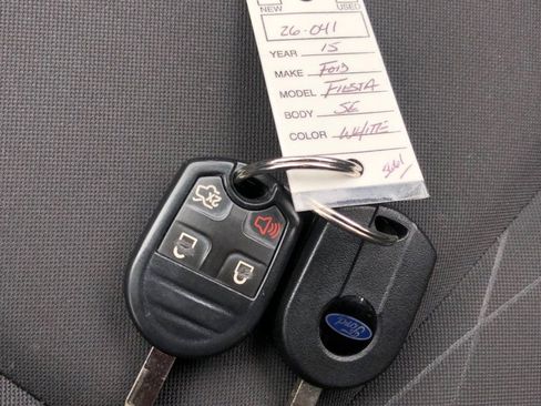 Used 2015 Ford Fiesta SE image 33