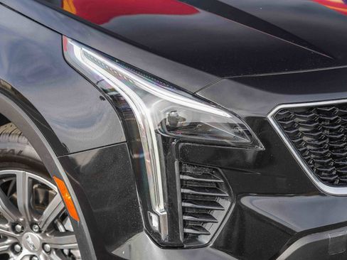 Used 2022 Cadillac XT4 Sport image 2