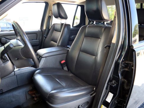 Used 2010 Ford Explorer Sport Trac Limited image 14