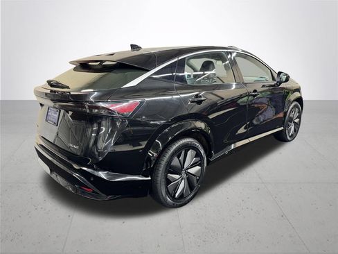 Used 2023 Nissan Ariya FWD image 7
