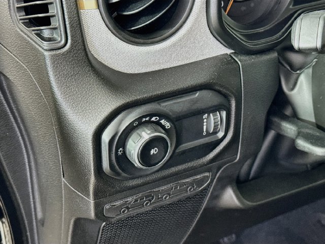 Used 2024 Jeep Wrangler Sport AWD/4WD image 13