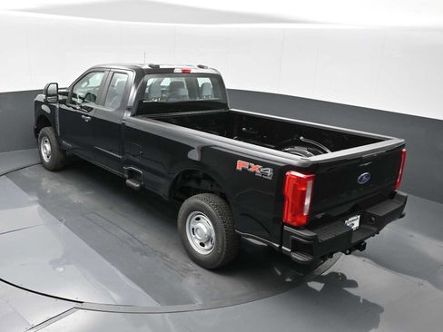 New 2025 Ford F250 XL w/ FX4 Off-Road Package image 13