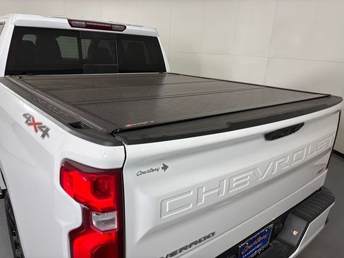 Used 2023 Chevrolet Silverado 1500 RST w/ Convenience Package II AWD/4WD image 43