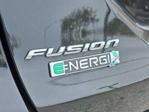 Used 2018 Ford Fusion Energi SE FWD image 13