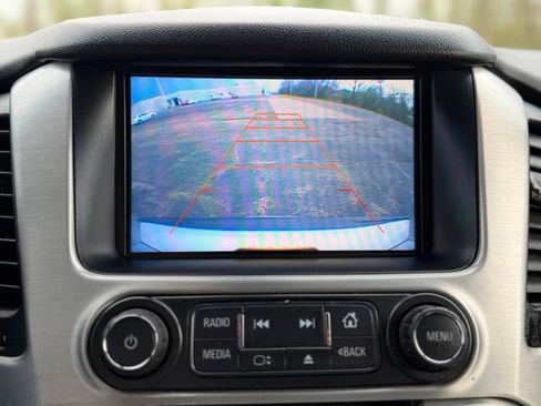 Used 2016 GMC Yukon XL SLE AWD/4WD image 32