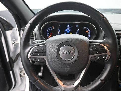 Used 2019 Jeep Grand Cherokee High Altitude RWD image 6