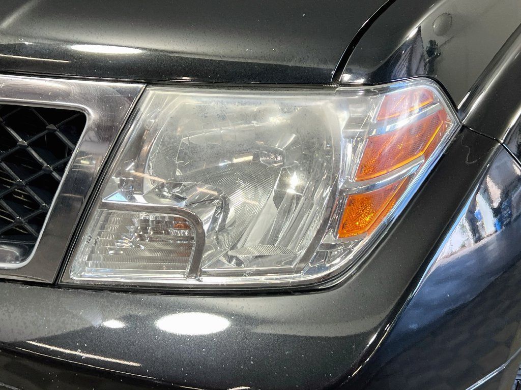 Used 2019 Nissan Frontier SV AWD/4WD image 3