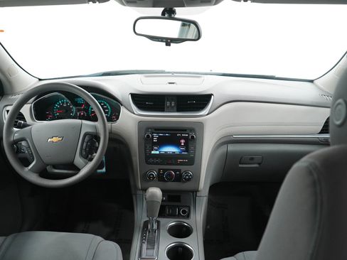 Used 2017 Chevrolet Traverse LS AWD/4WD image 14