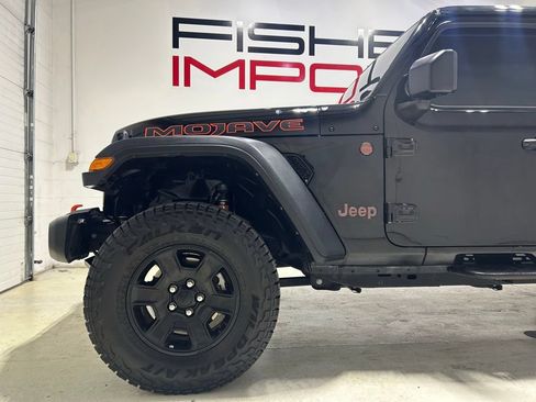 Used 2023 Jeep Gladiator Mojave w/ Cold Weather Group AWD/4WD image 3