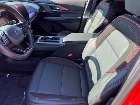 Used 2026 Chevrolet Equinox EV RS FWD image 14