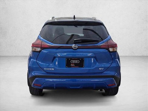 Used 2023 Nissan Kicks SV image 6