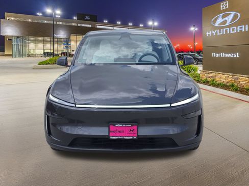 Used 2026 Tesla Model Y 2WD image 5