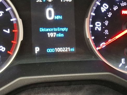 Used 2020 Toyota RAV4 XLE image 13