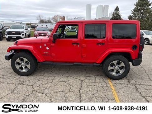 Used 2017 Jeep Wrangler Unlimited Sahara w/ Dual Top Group image 7