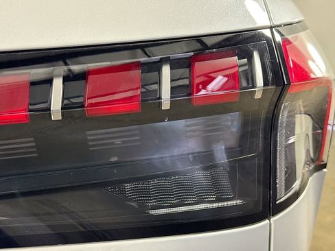 New 2026 INFINITI QX80 4WD w/ Sport Exterior Package image 32