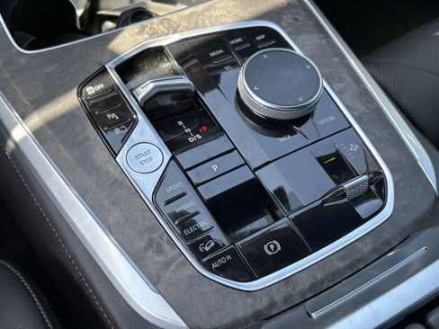 Used 2024 BMW X5 xDrive50e w/ Climate Comfort Package image 26