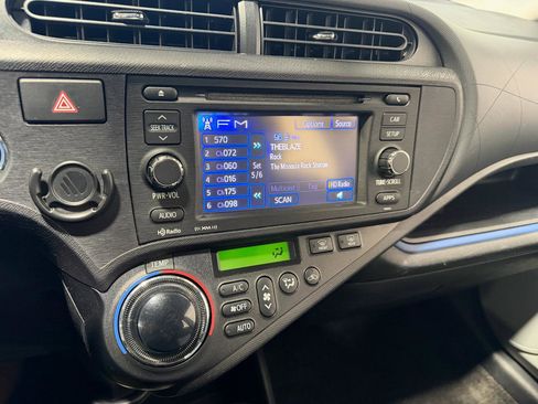 Used 2013 Toyota Prius C Three image 30