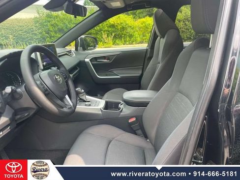 Used 2023 Toyota RAV4 SE w/ Convenience Package AWD/4WD image 15