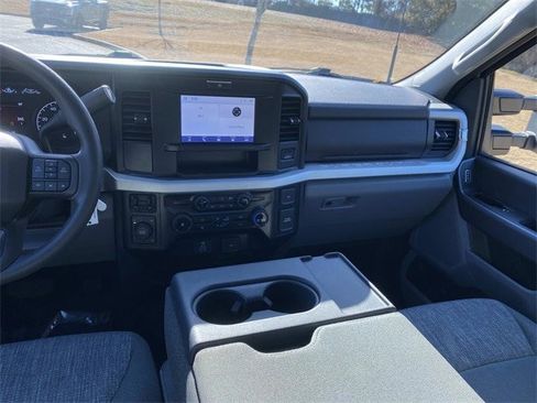 Used 2025 Ford F250 XLT image 51