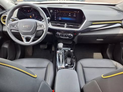Used 2024 Chevrolet Trax ACTIV w/ Sunroof Package FWD image 10