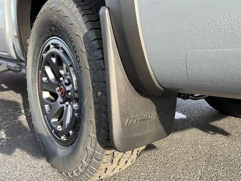 New 2026 Nissan Frontier PRO-4X w/ Tow Package image 12