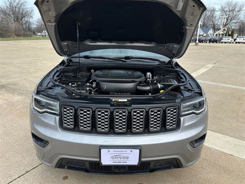 Used 2021 Jeep Grand Cherokee Laredo X image 11