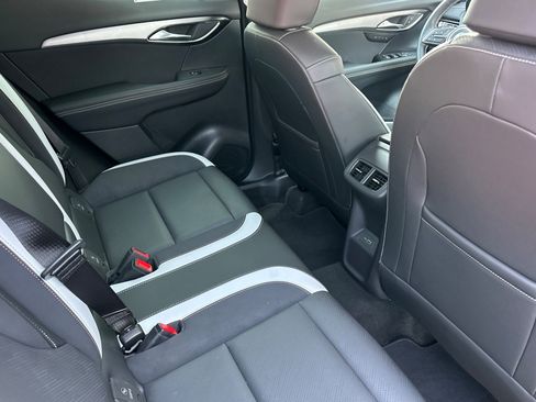 Used 2025 Buick Envision Sport Touring image 19