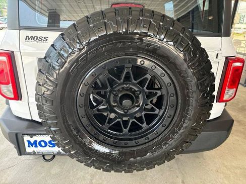 Certified 2025 Ford Bronco 4-Door AWD/4WD image 19