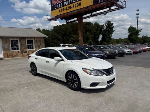 Used 2018 Nissan Altima 2.5 SV FWD image 9