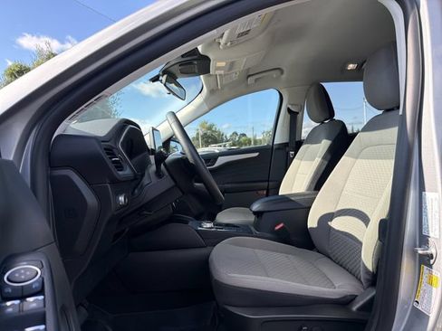 Used 2022 Ford Escape SE w/ Convenience Package AWD/4WD image 10
