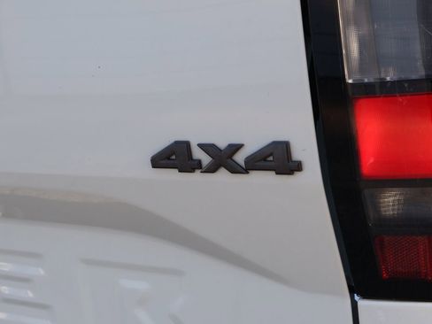 Used 2022 Nissan Frontier S w/ Technology Package image 16